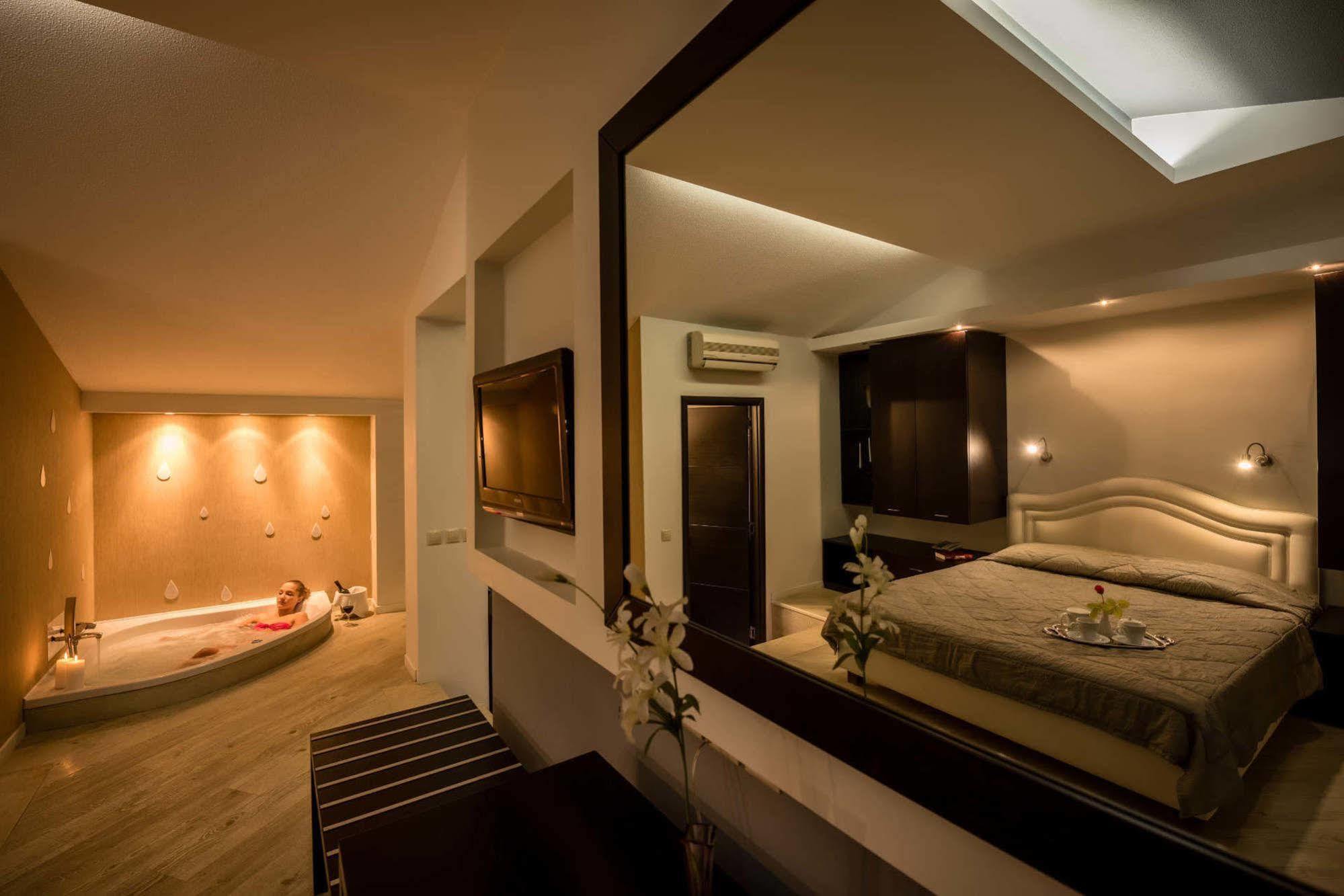 Mediterranean Beach Resort Лаганас Екстериор снимка